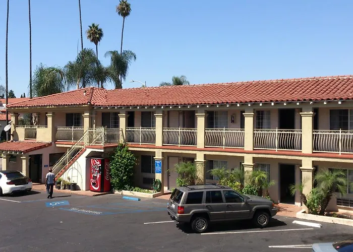 Santa Ana Travel Inn